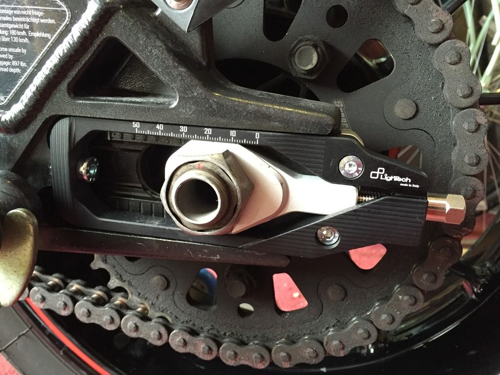 Fitting LighTech chain adjusters